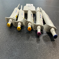 Eppendorf Research Pipettes x5 image 2